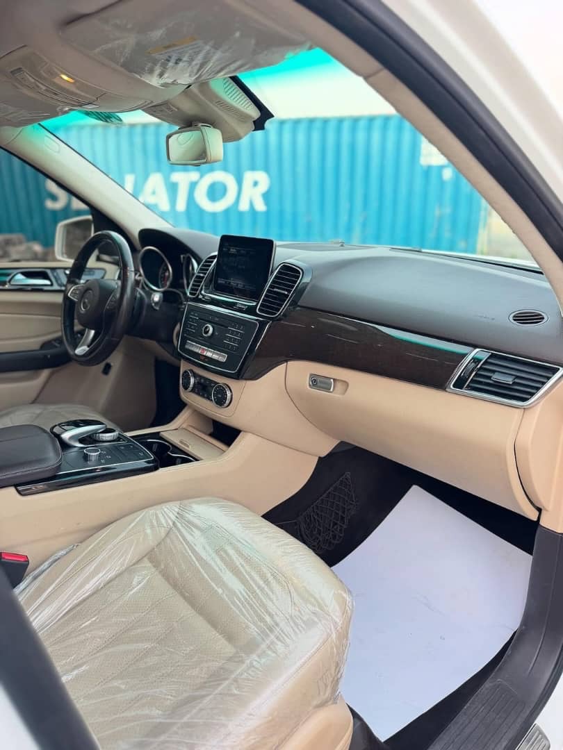 Luxury SUV: 2017 Mercedes GLE350 for ₦45M