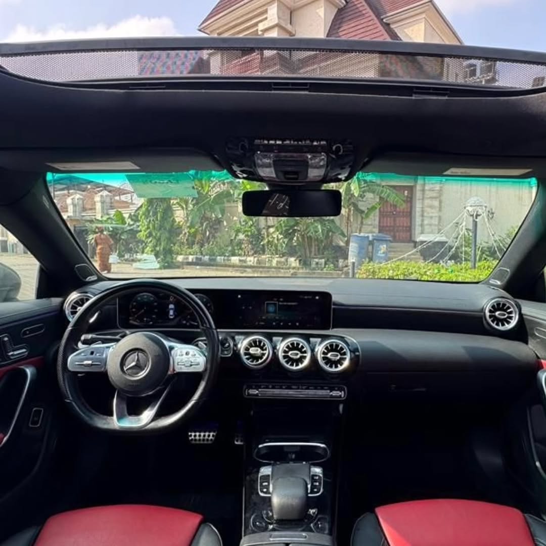 2020 Mercedes CLA250: Luxury Tech & Panoramic Roof