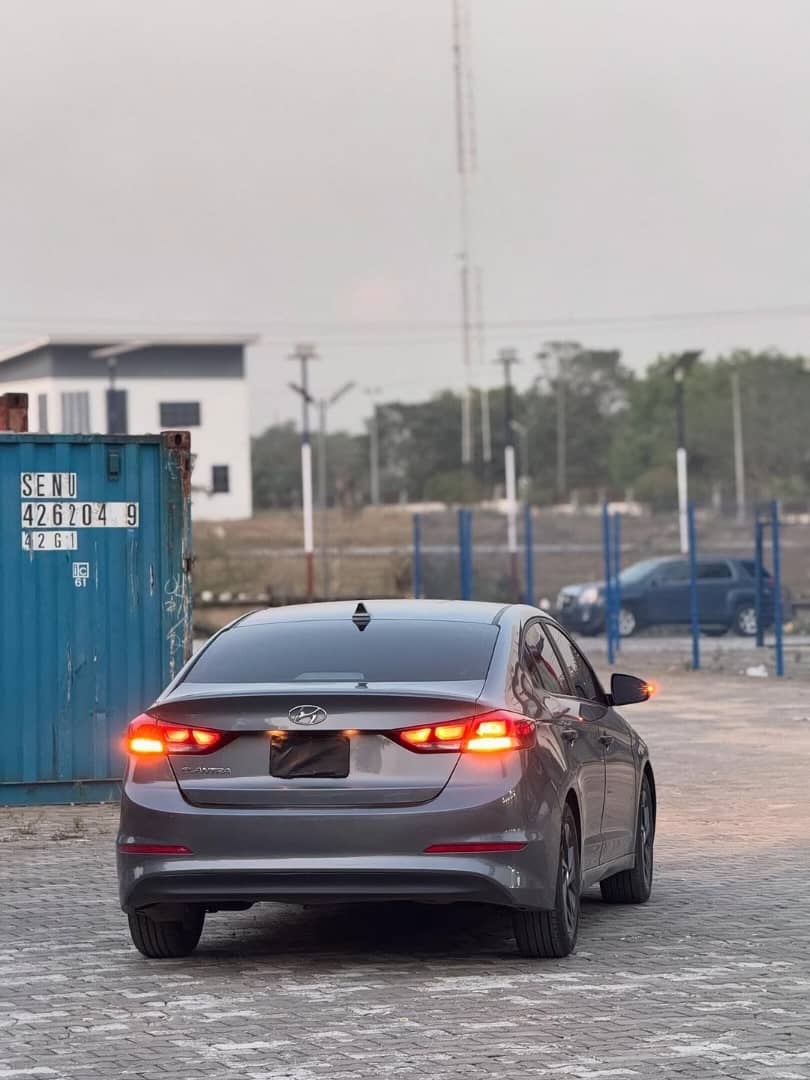 2018 Hyundai Elantra: Premium Ride, ₦14M