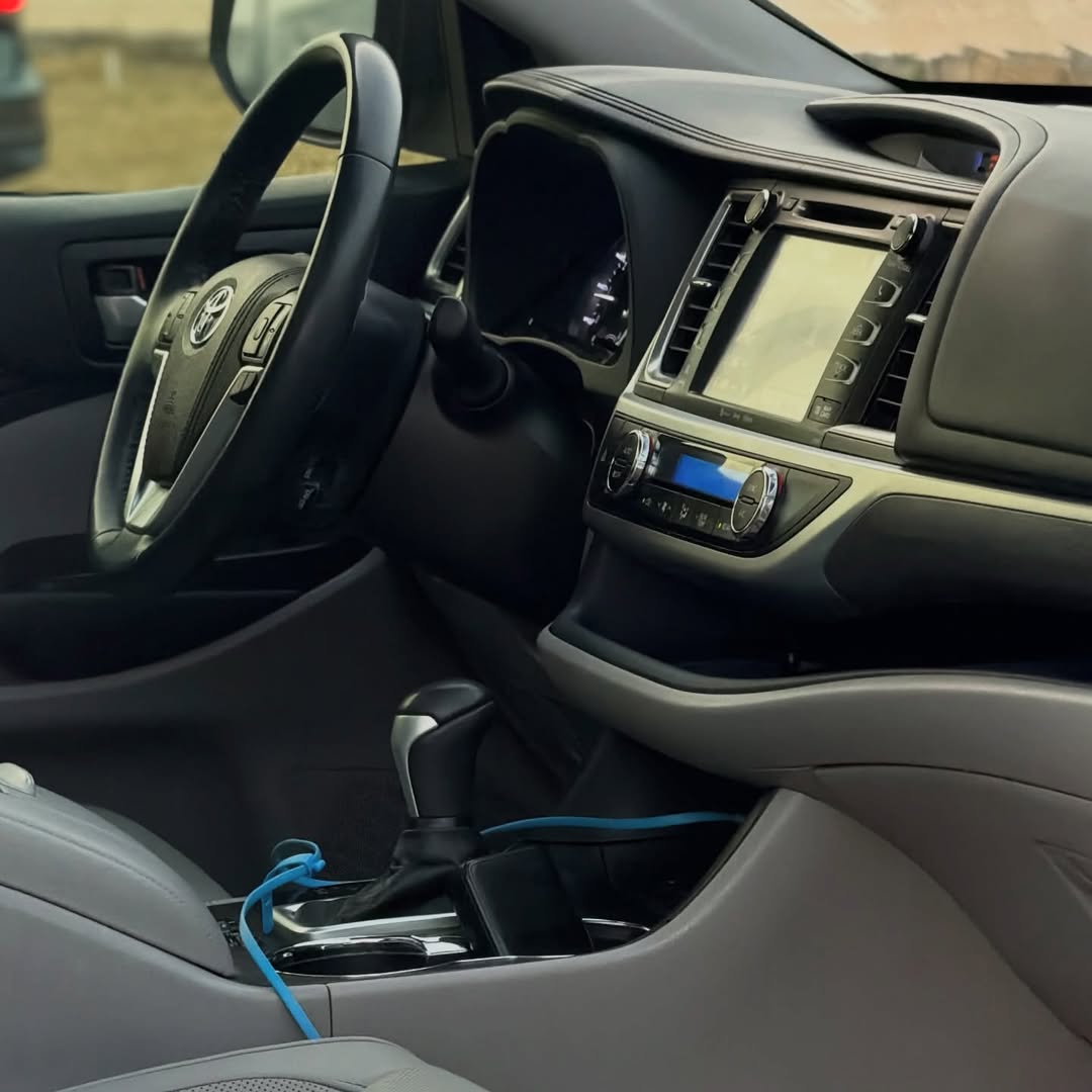 Luxury Loaded 2017 Highlander – Fully Paid Duty