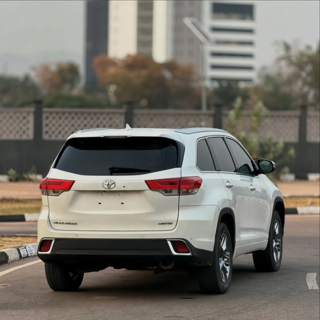 Luxury Loaded 2017 Highlander – Fully Paid Duty