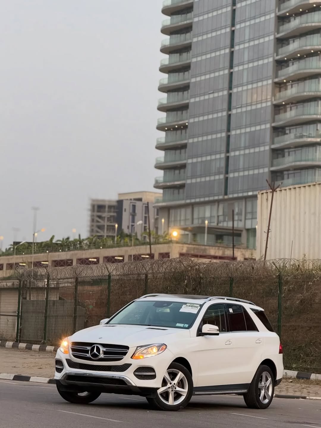 Commanding Luxury: 2016 Mercedes-Benz GLE 350