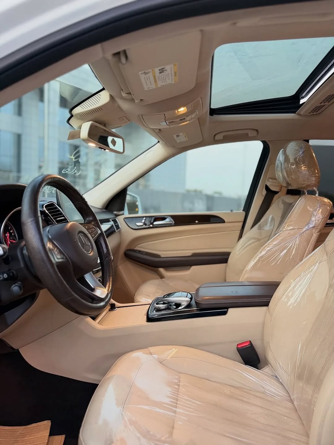 Commanding Luxury: 2016 Mercedes-Benz GLE 350