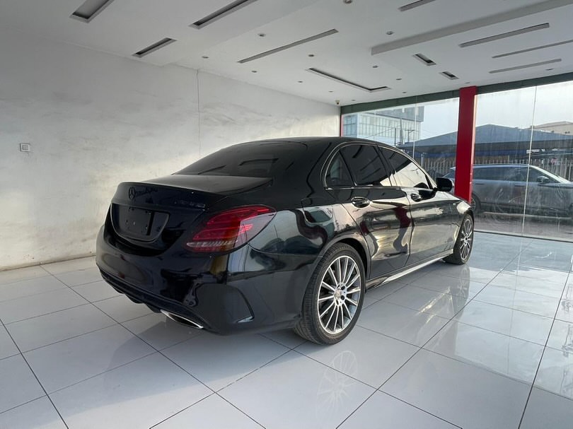 2015 C300 AMG: Black Beast, Crimson Heart