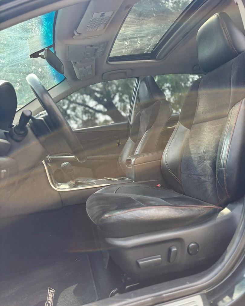 2015 Camry XSE: Sunroof, Reverse Cam & Docs ✅ – 12M