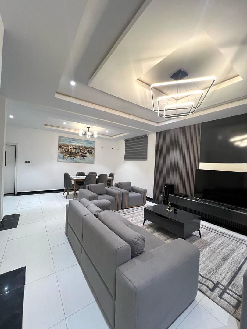 Jahi Oasis: Smart 3BR with Private Balcony & 24/7 Luxury