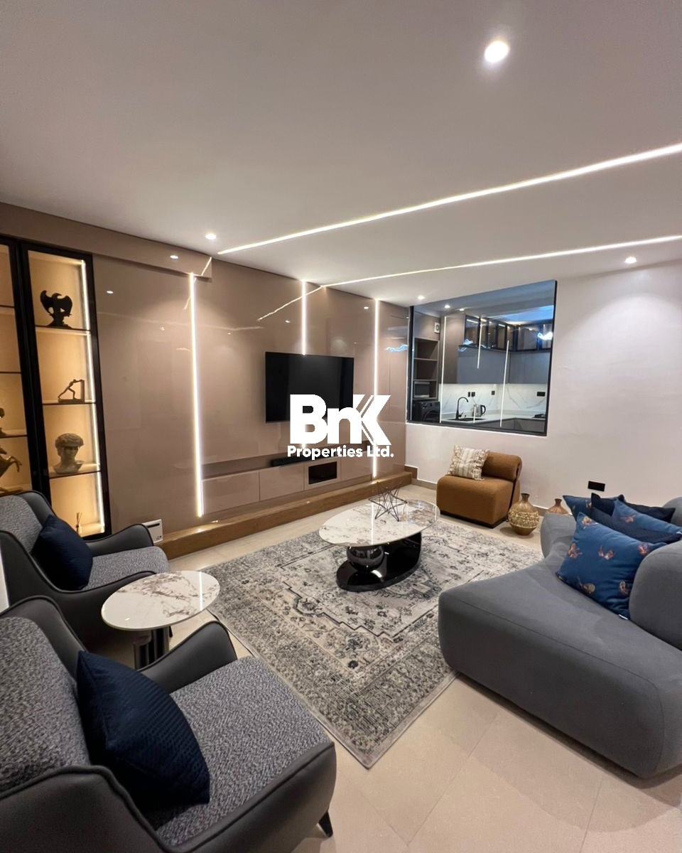 Ground-Floor Oasis: Poolside 2-Bed in Victoria Island