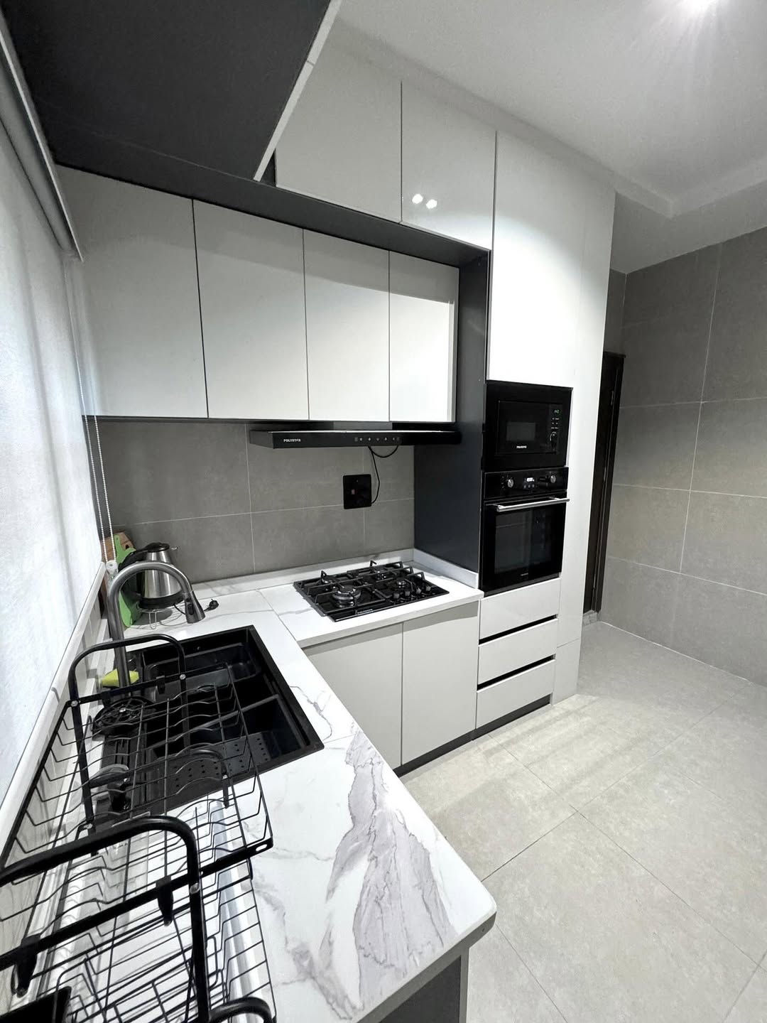 Jahi’s Ultimate Escape: 2-Bed Terrace Duplex