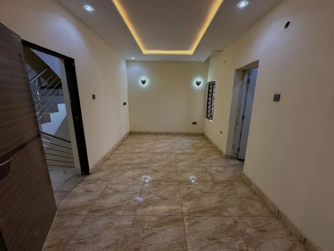 Spacious 4-Bedroom Terrace Duplex with BQ in Gudu