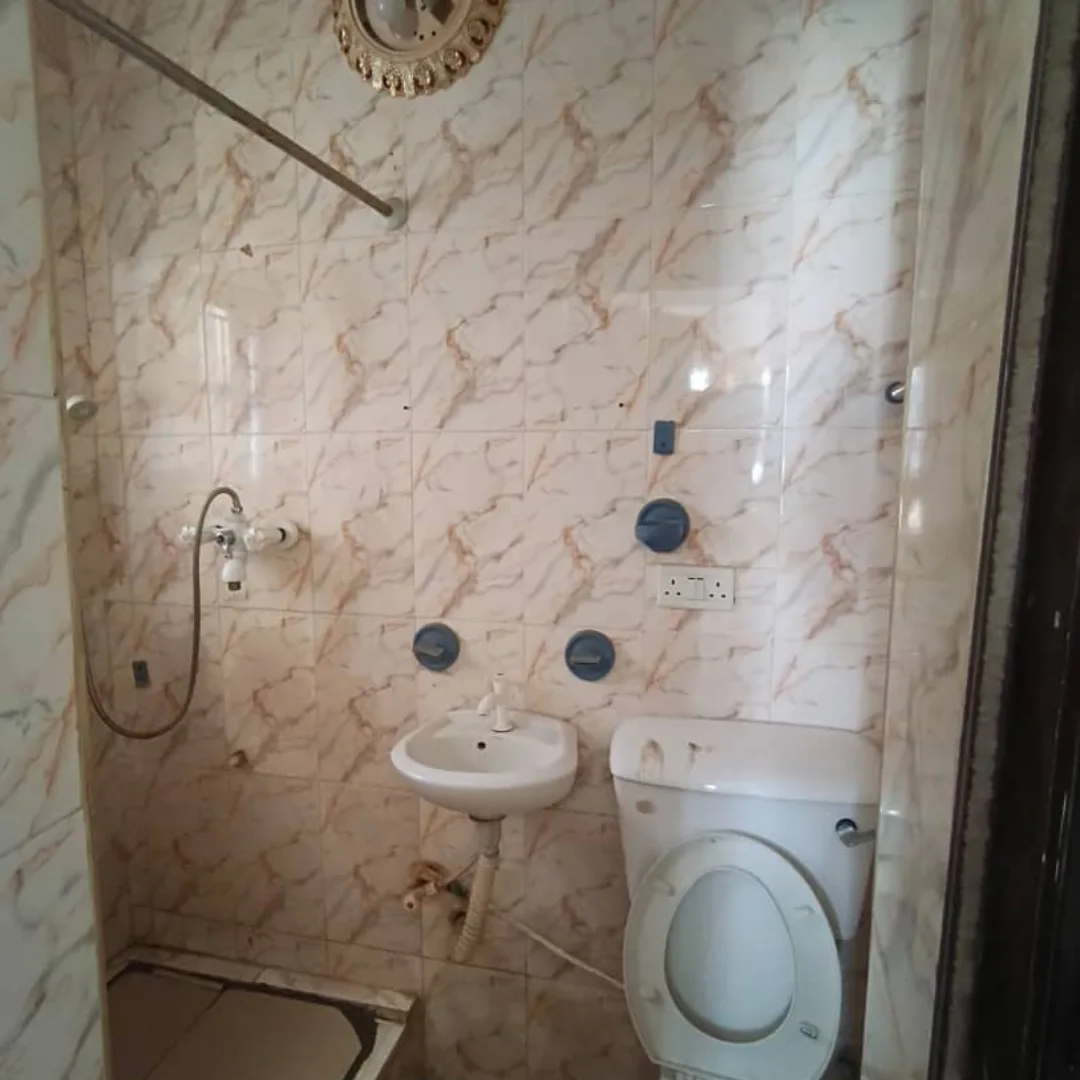 Serene Ologolo 2-Bed Haven: Secure, Self-Serviced & Spacious