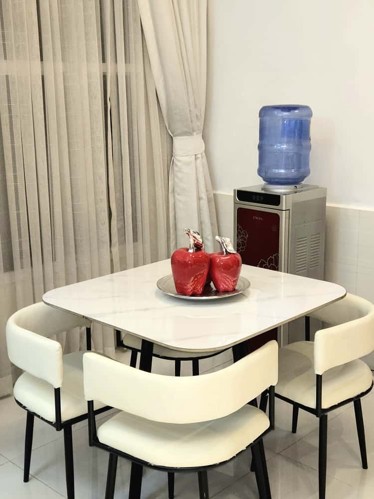 Game On in Mabushi: Snooker & PS5 Paradise