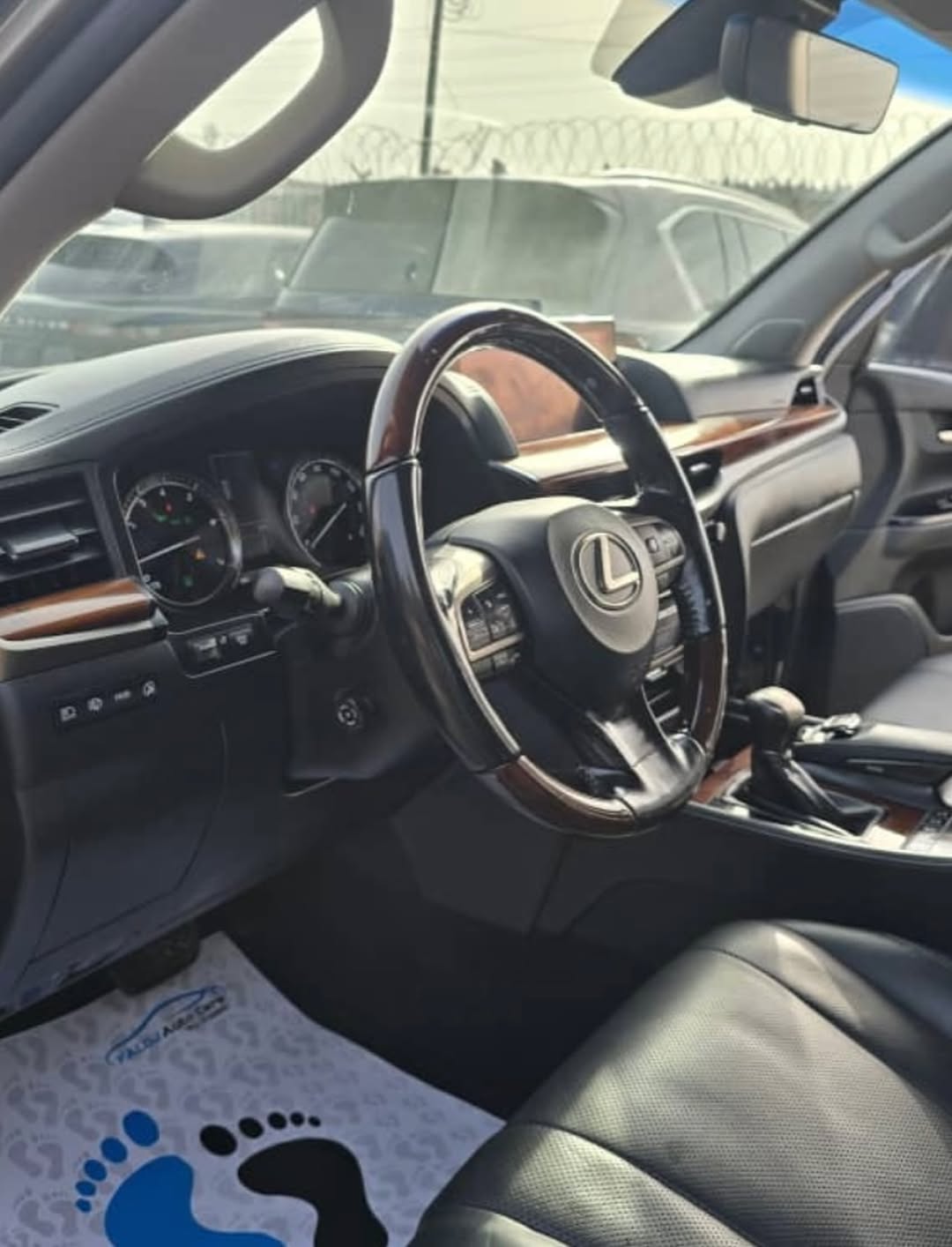 2018 LX570: Smooth Power, Sharp Luxury