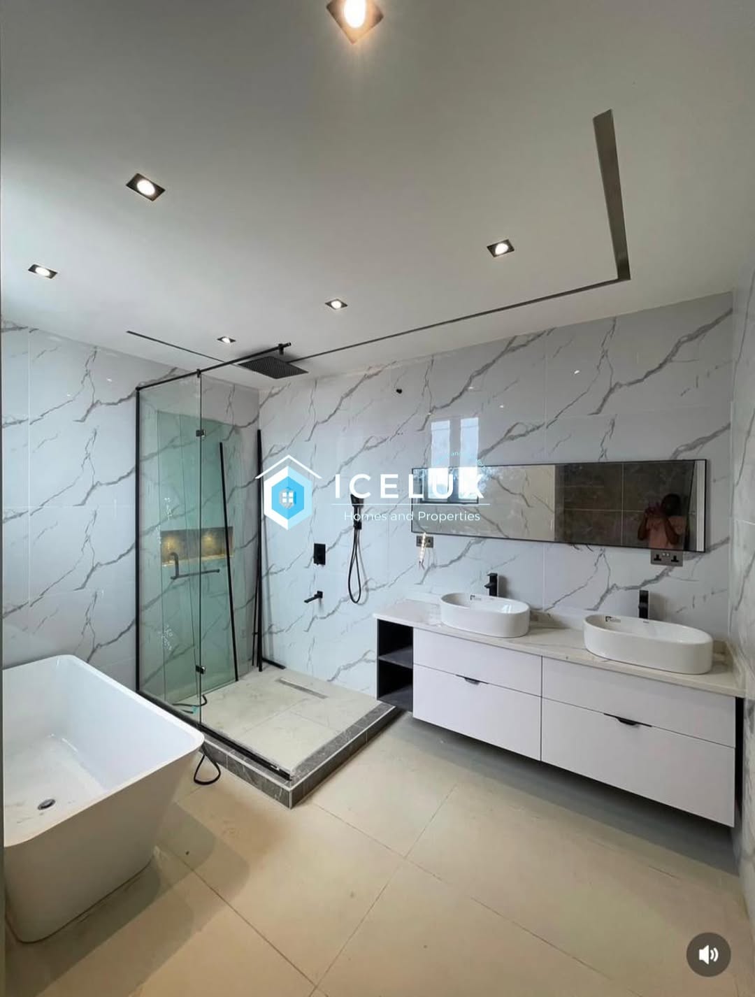 Lekki’s Ultimate 5-Bedroom Estate with Cinema & Pool