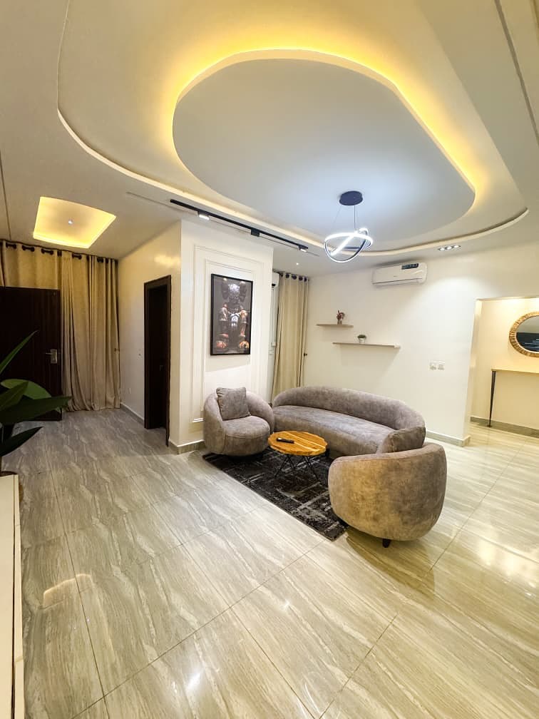 Jahi’s Premier 2BR: 24/7 Power, Security & Full Service