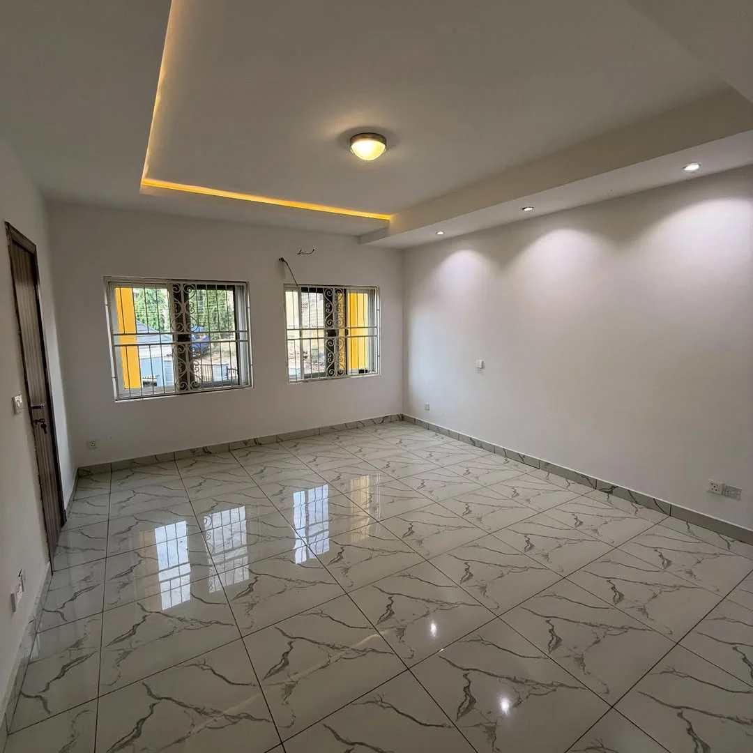 Corner Haven: 4-Bed Terrace Duplex with BQ in Durumi