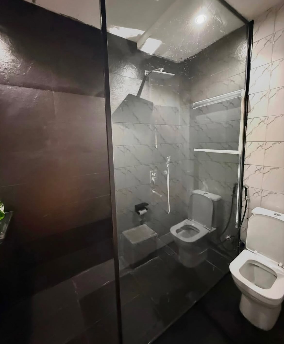 Ultimate Entertainment Haven: 3BR Duplex w/PS5 & Cinema