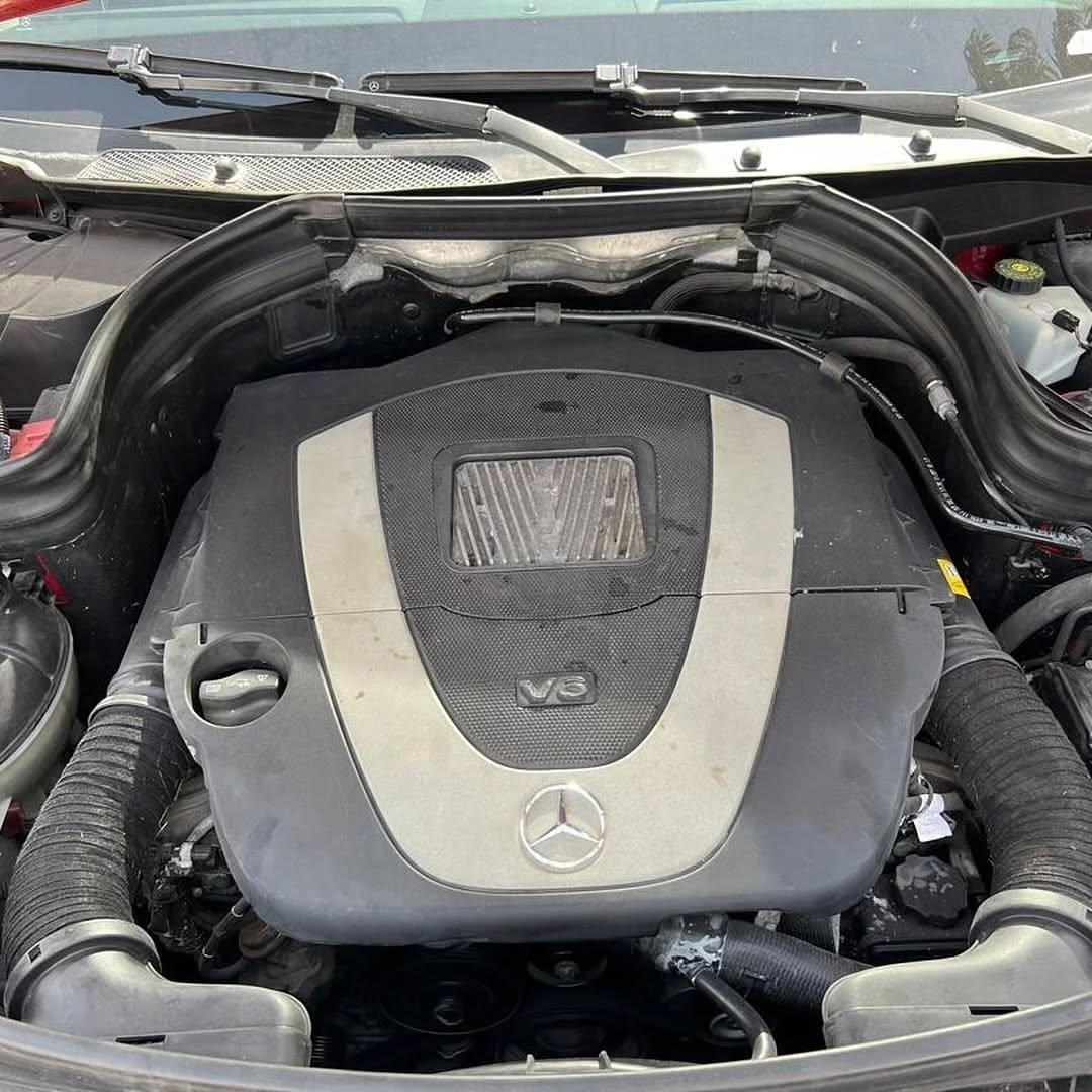 Luxury GLK350, Fully Loaded & Priced to Sell