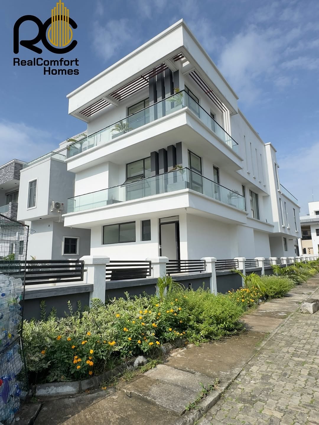 Sweeping Rooftop Views & Private Pool: 5-Bedroom Duplex