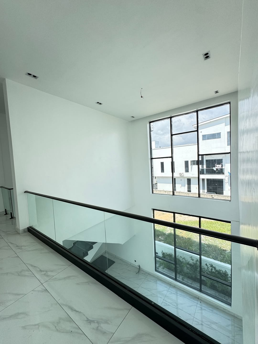 Lekki’s Ultimate 5-Bedroom Haven with Resort-Style Pool