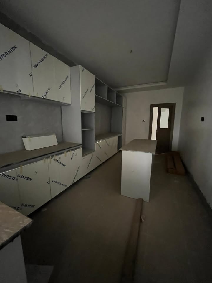 Prime Gwarimpa Apartments: Elevator Luxury, En-Suite Bliss