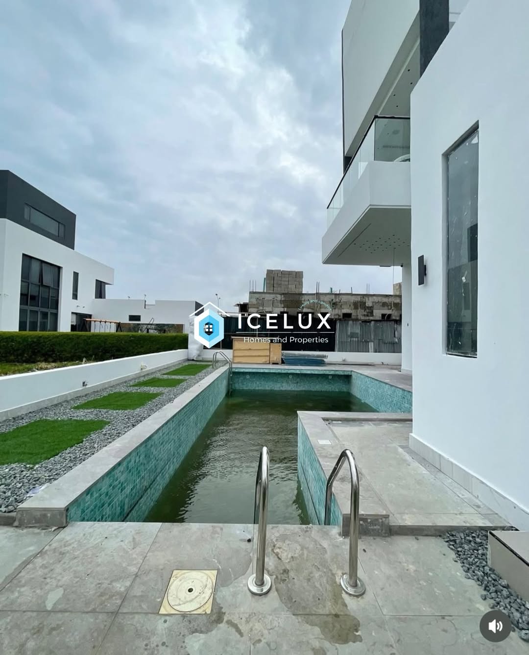 Ultimate 5-Bedroom Estate with Cinema & Pool in Ikate Lekki