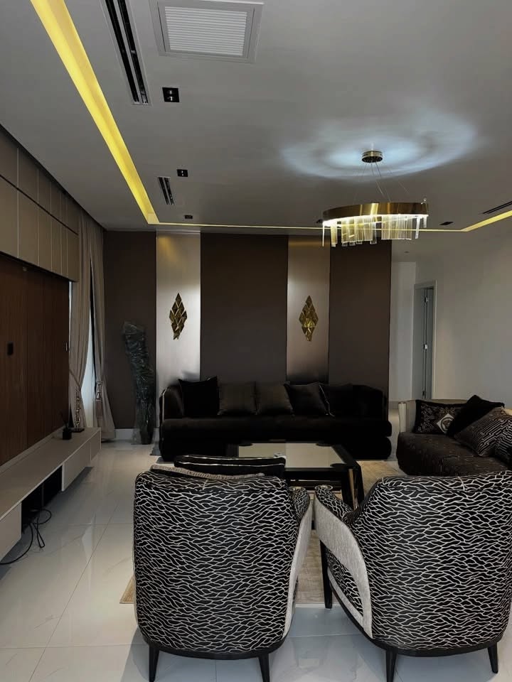 Elevator Homes in Kado: 5&7 Bed Duplexes with Central AC