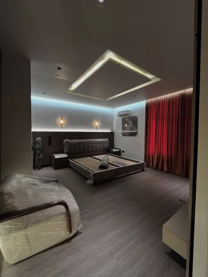 Elevator Homes in Kado: 5&7 Bed Duplexes with Central AC