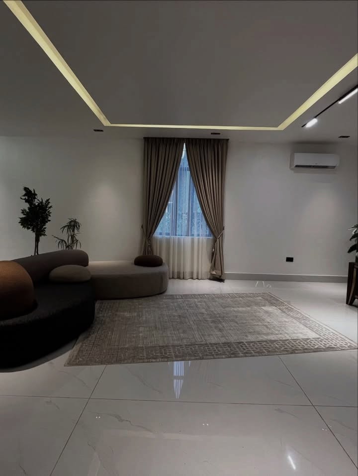 Elevator Homes in Kado: 5&7 Bed Duplexes with Central AC