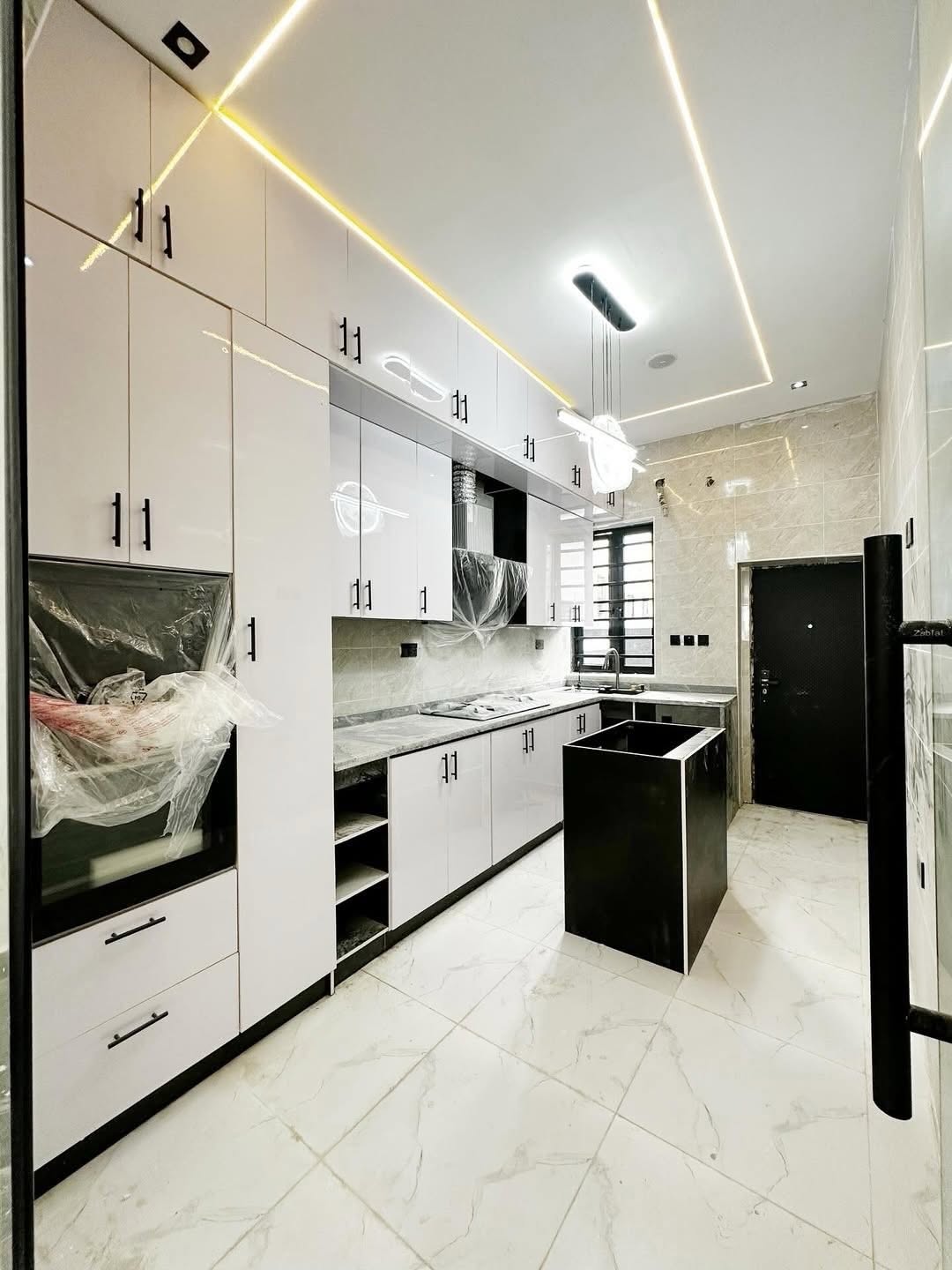 Serene 4-Bed Terrace Duplex in Gated IKOTA Estate