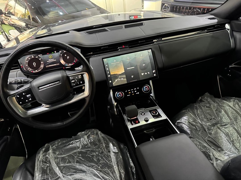 2023 Range Rover Vogue P530: Abuja’s Ultimate Statement