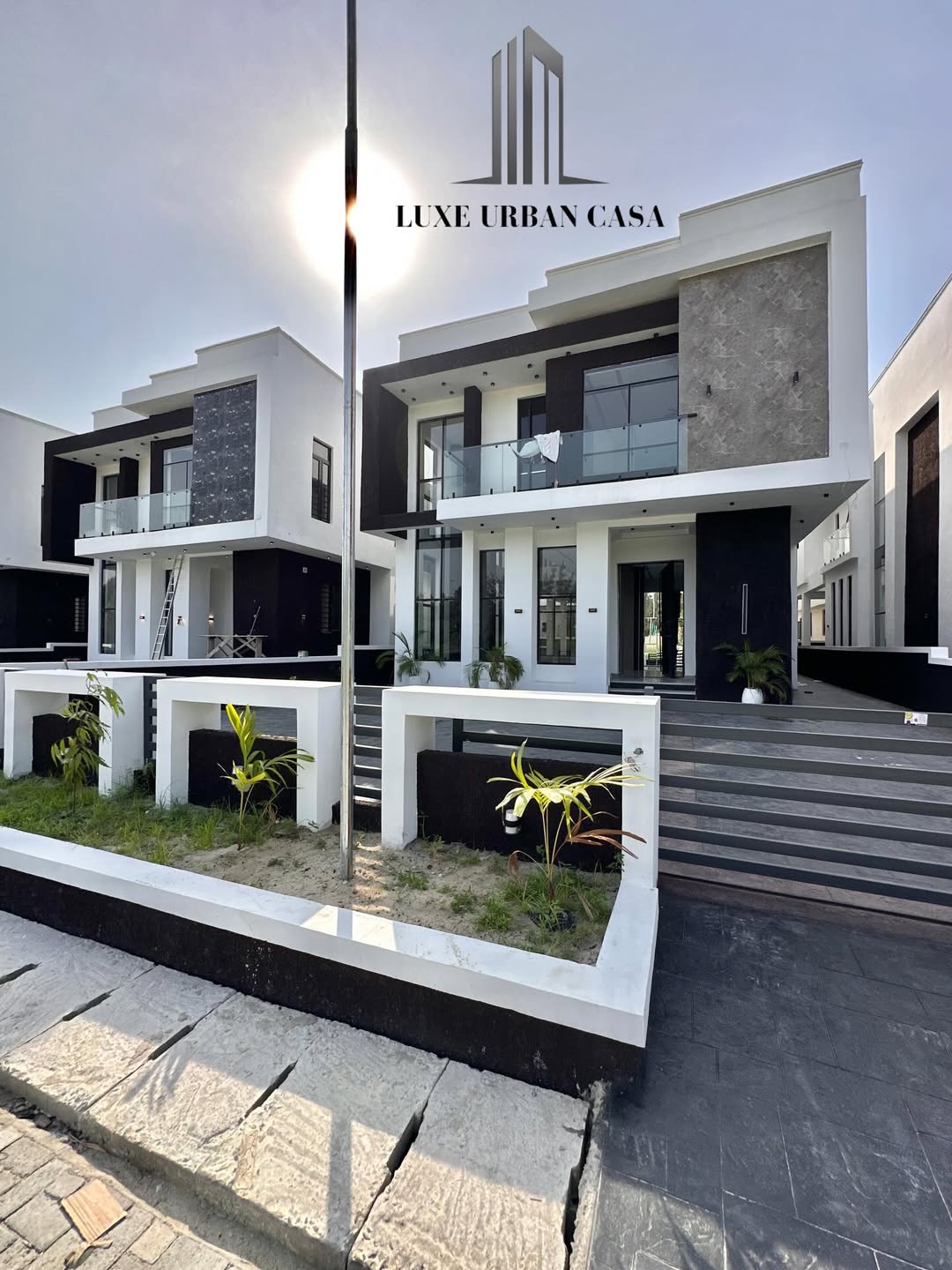 Lekki’s Ultimate 5-Bedroom Oasis with Pool