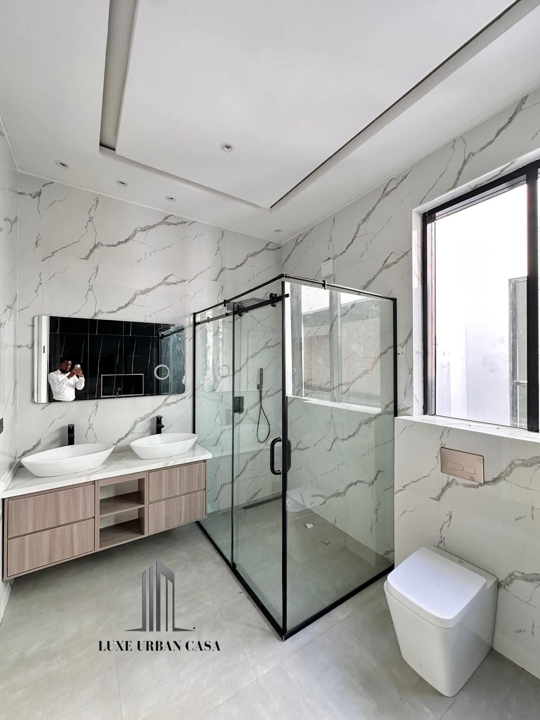 Lekki’s Ultimate 5-Bedroom Oasis with Pool