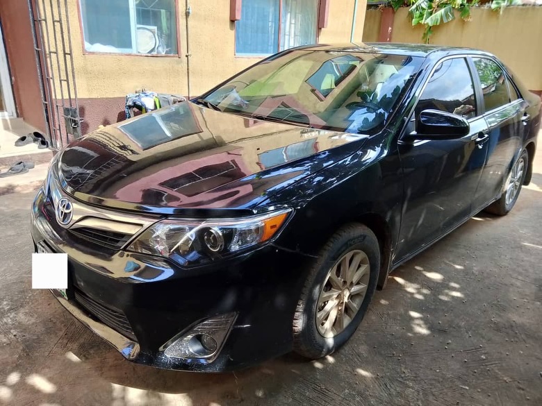 2012 Toyota Camry: Unbeatable Comfort & Reliability