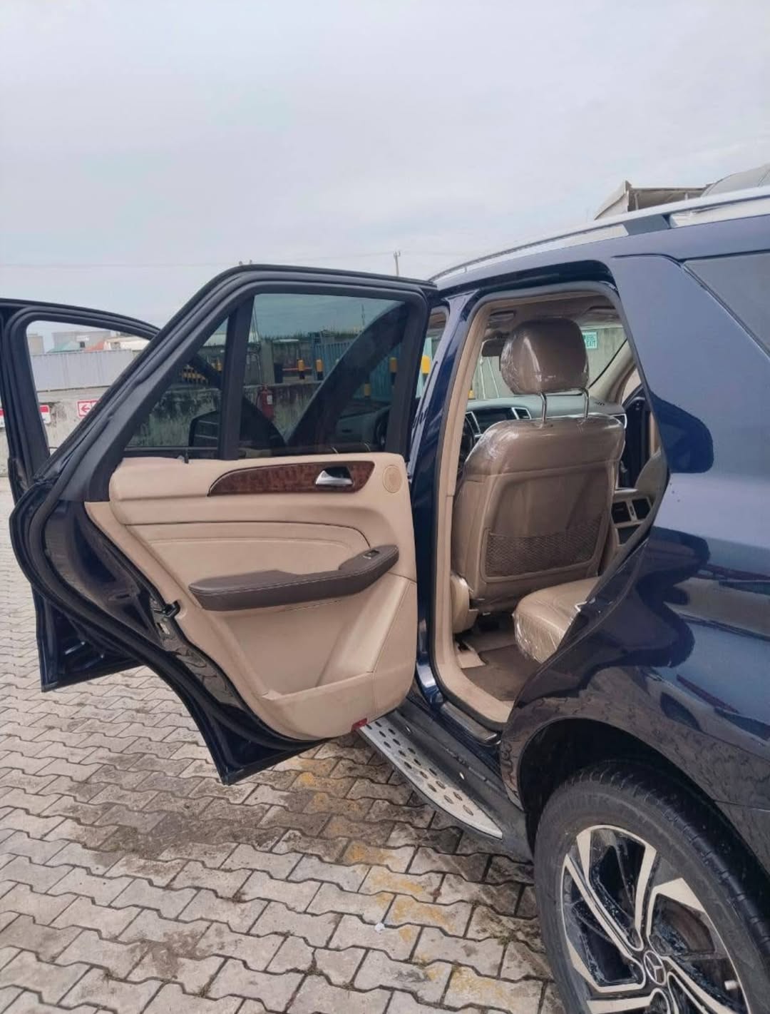 Luxury Ready: 2015 Mercedes-Benz with Full Papers