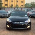Sporty Hyundai Veloster: Panoramic Roof & Keyless