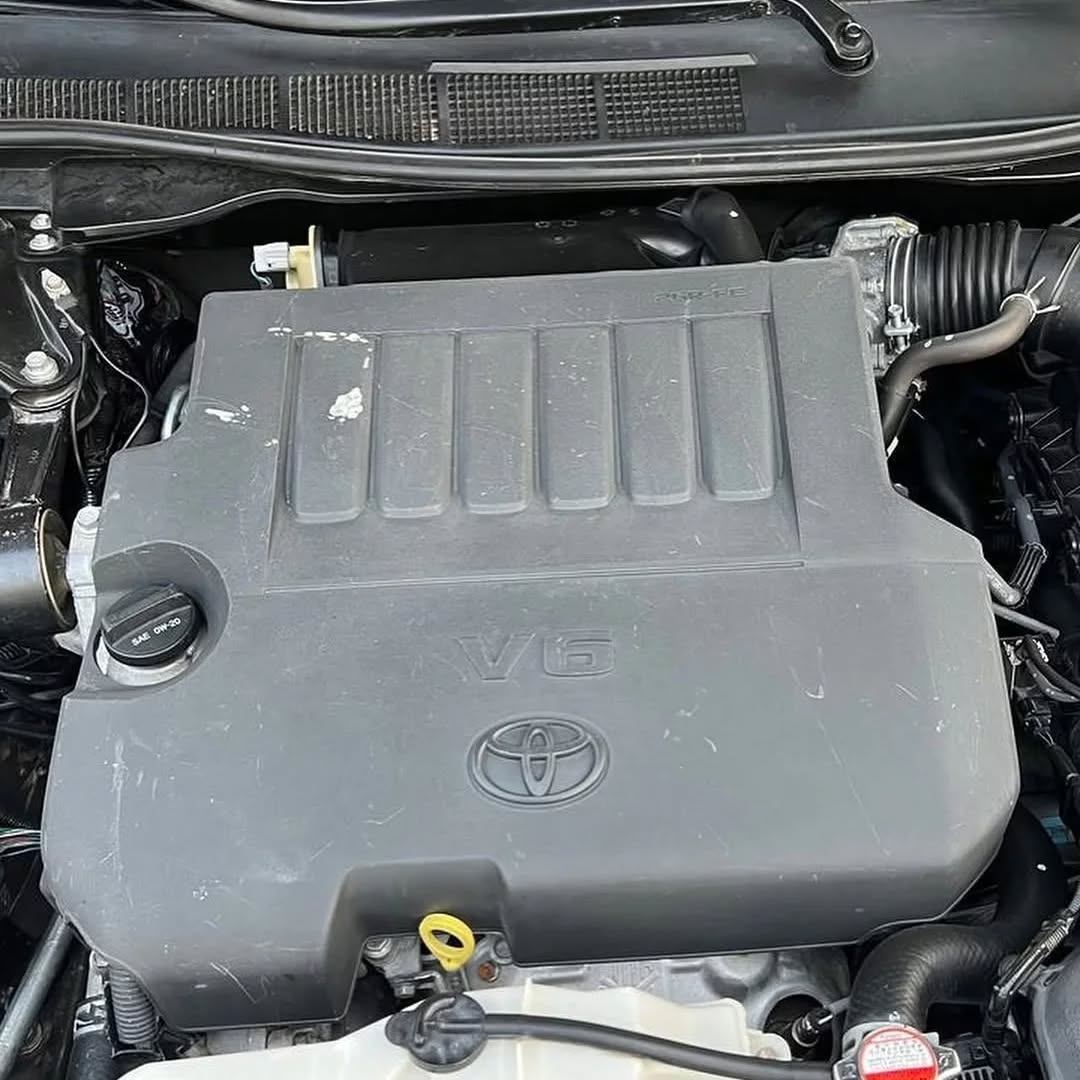 2016 Camry XSE V6: Untamed Power, Immaculate Condition