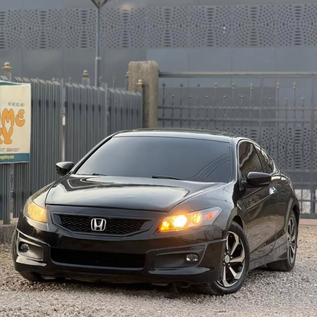 2009 Honda Accord V6 Coupe: Power Meets Perfection
