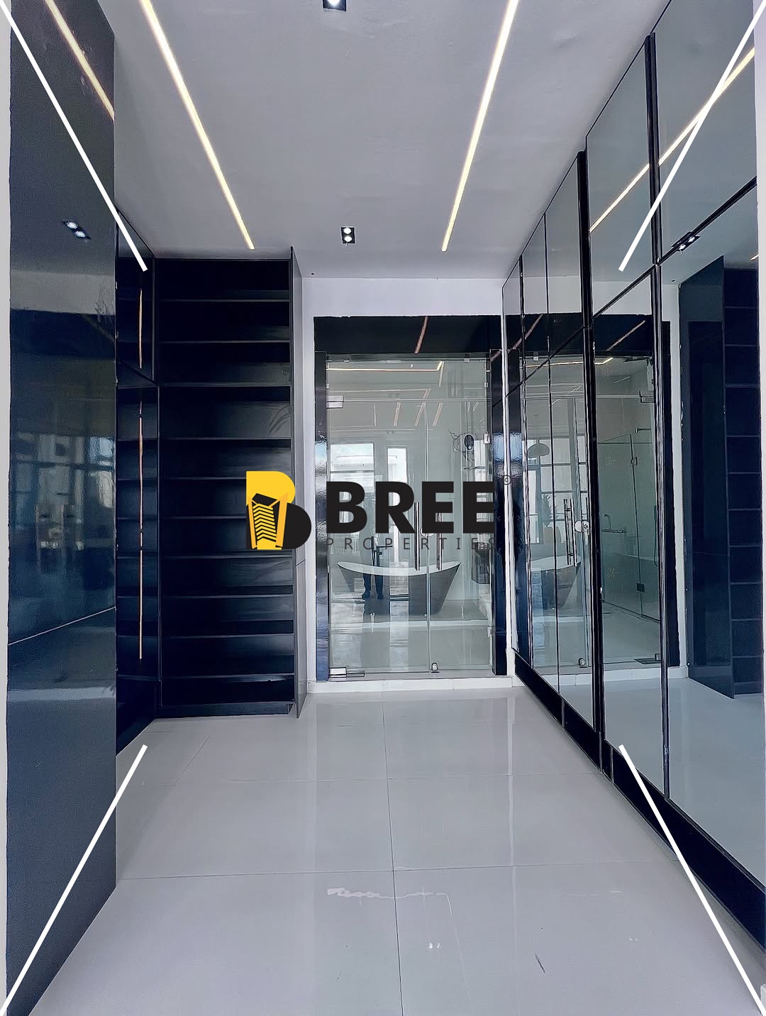 Opulent 5-Bedroom Haven with Resort-Style Pool in Ajah