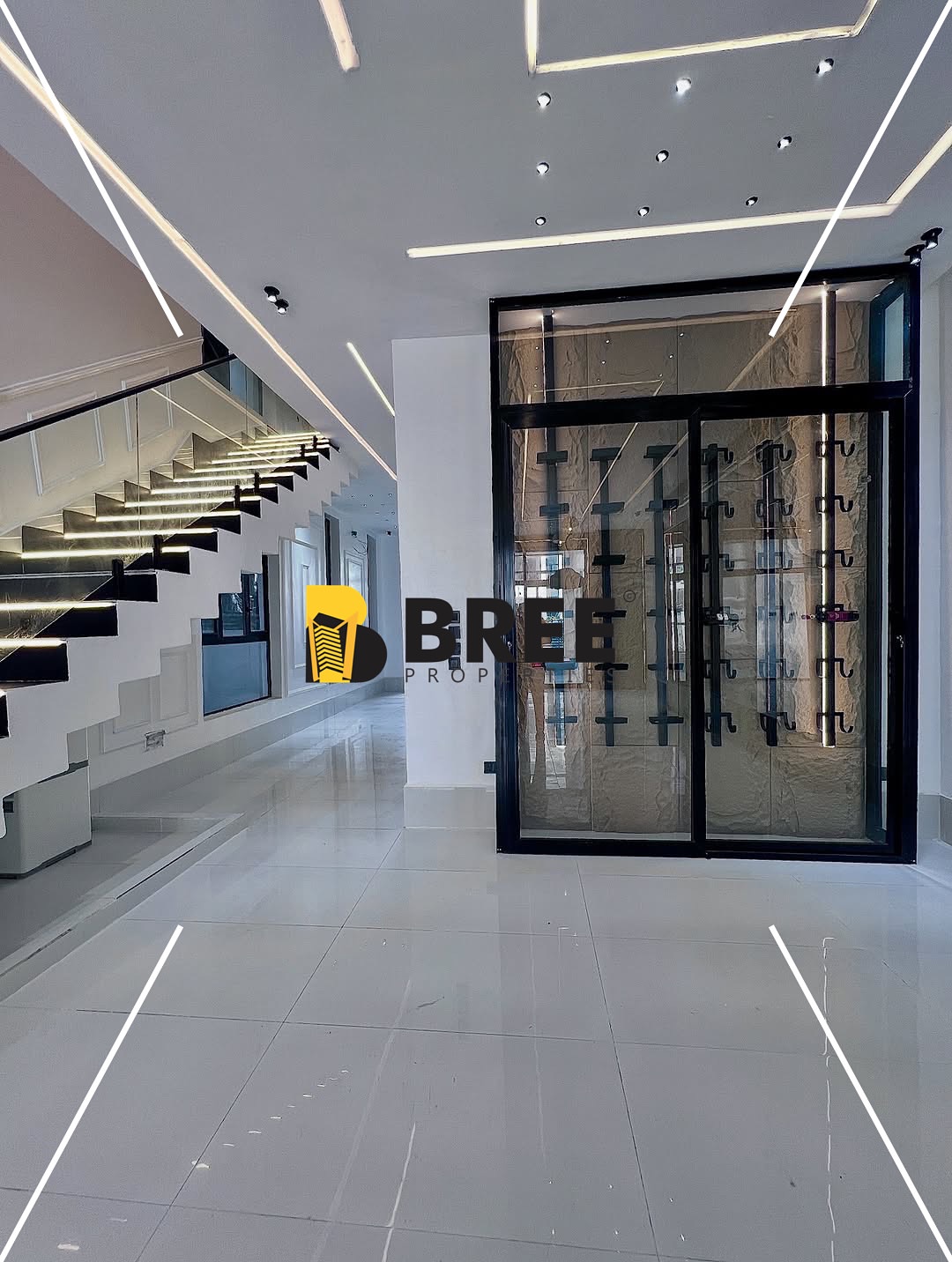 Opulent 5-Bedroom Haven with Resort-Style Pool in Ajah