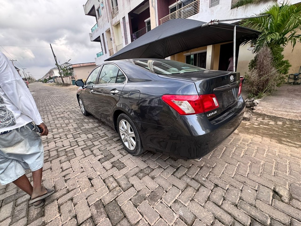 2008 Lexus ES350: Luxury Loaded & Accident-Free