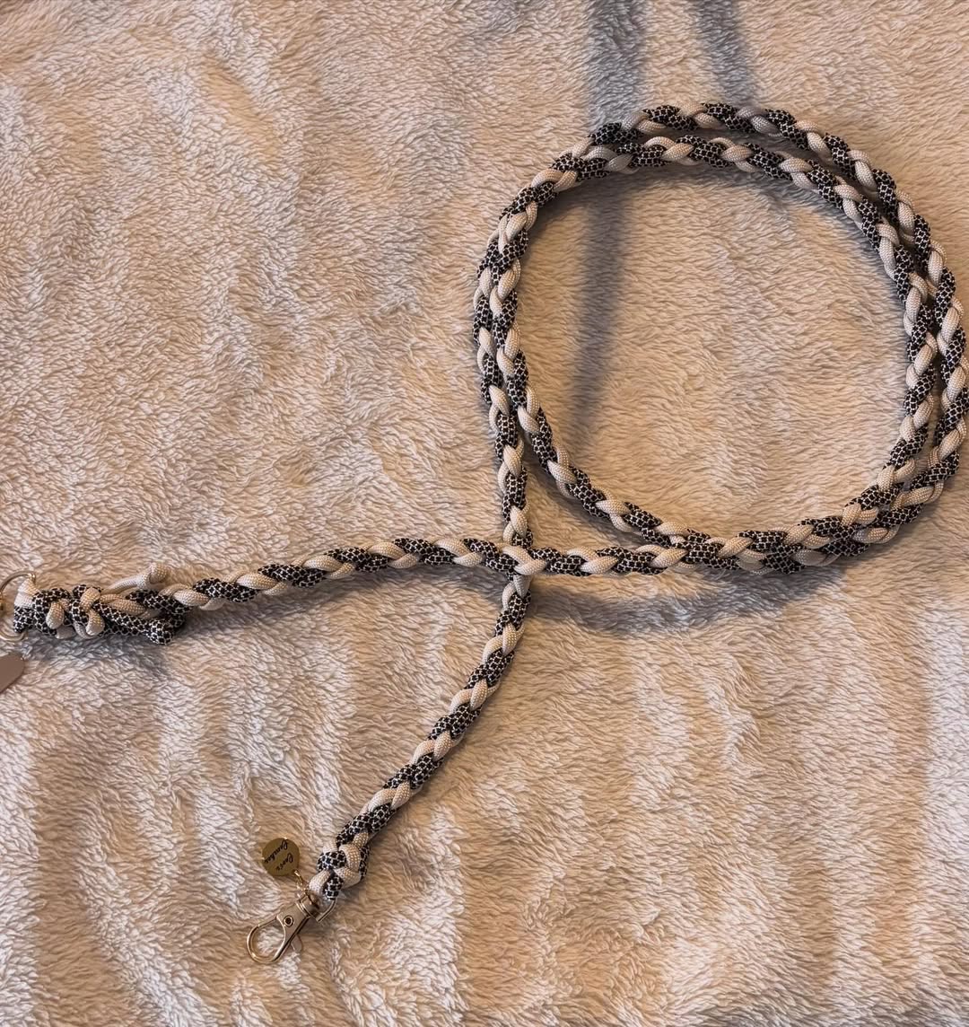 Custom Phone Lanyards: Gold & Paracord, Handmade & Stylish