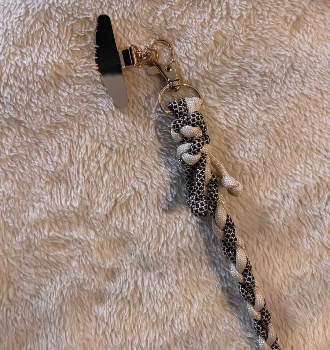 Custom Phone Lanyards: Gold & Paracord, Handmade & Stylish