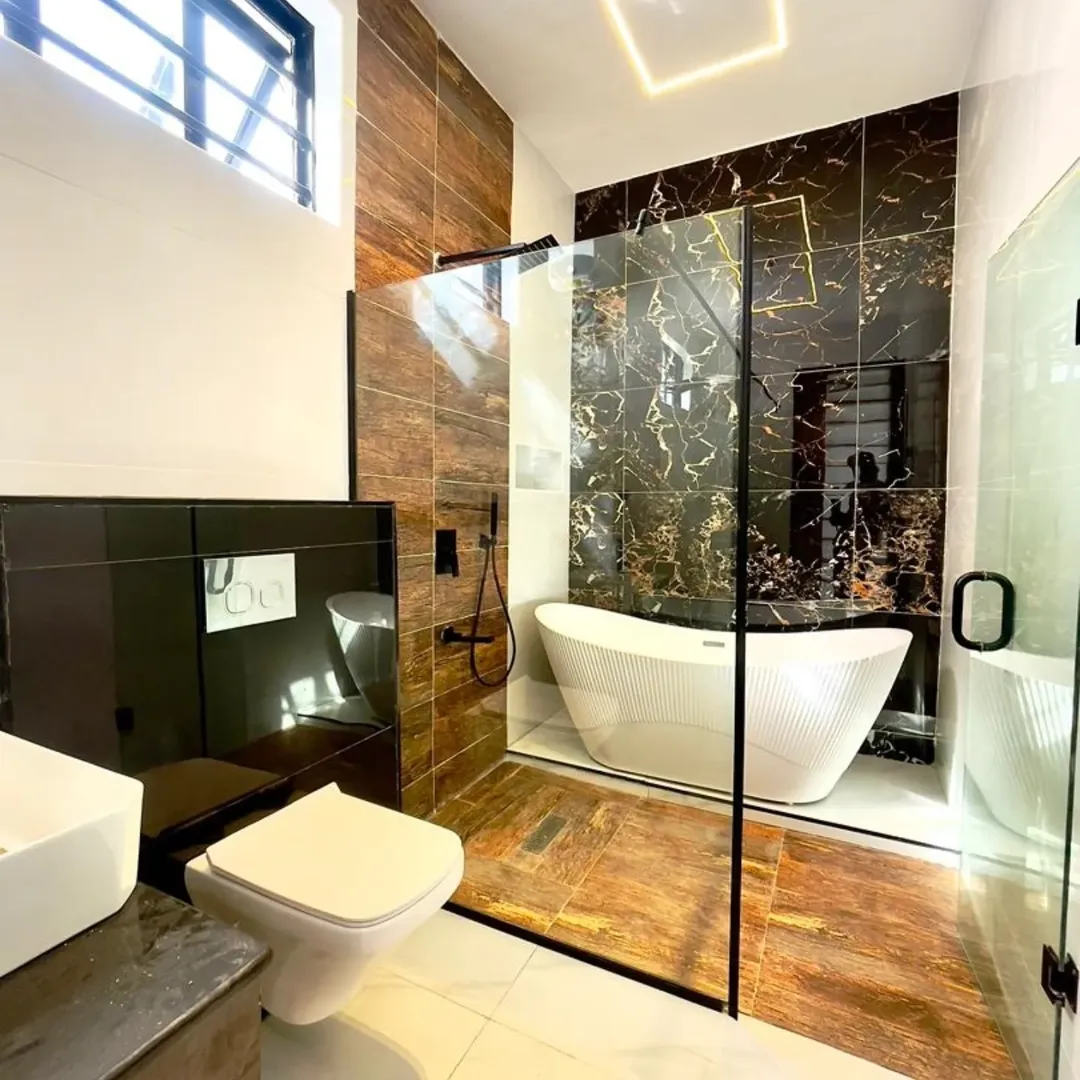 Stunning 4-Bed Detached Home with BQ in Prime Lekki