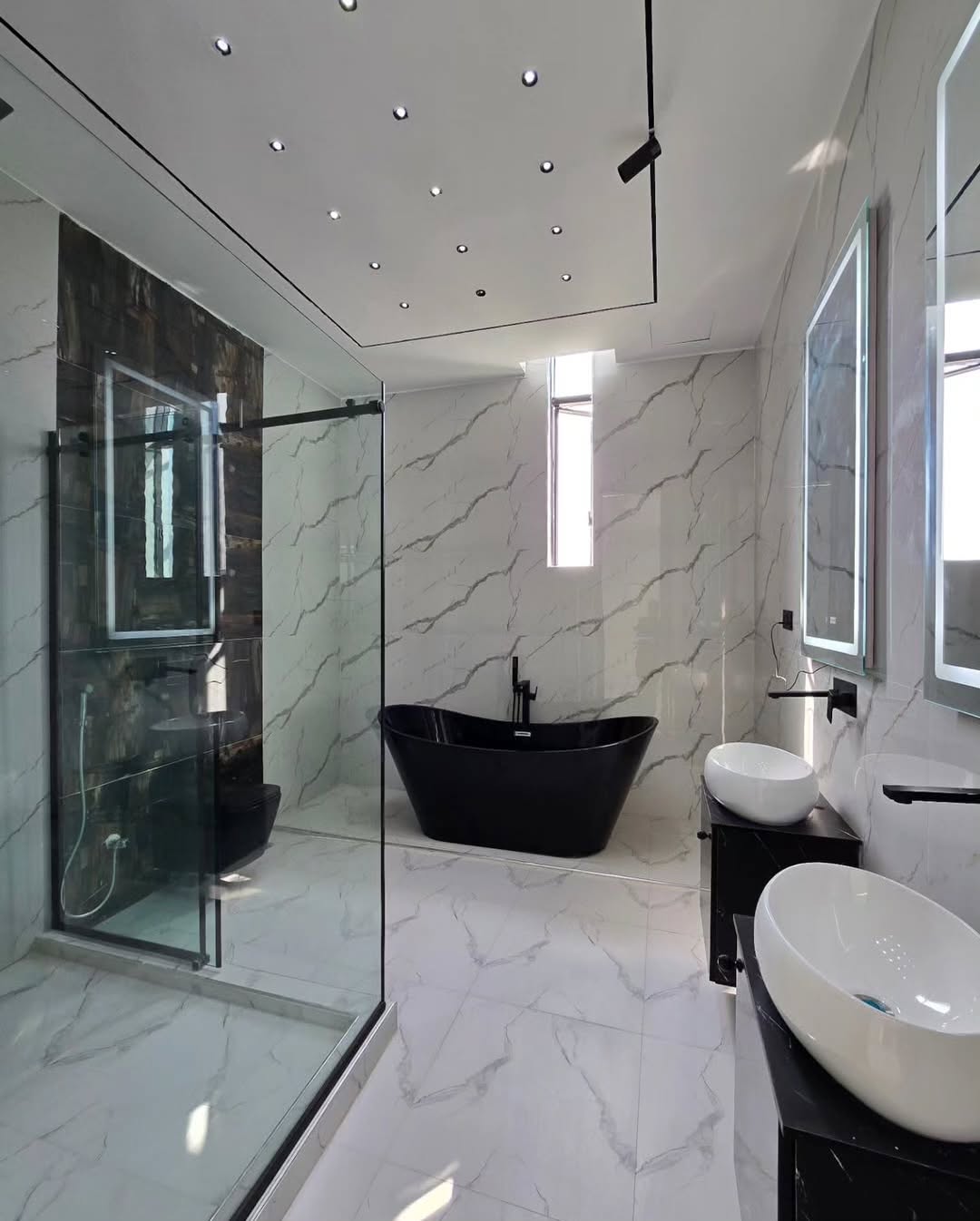 Final 5-Bed Haven with Pool & BQ in Chevron