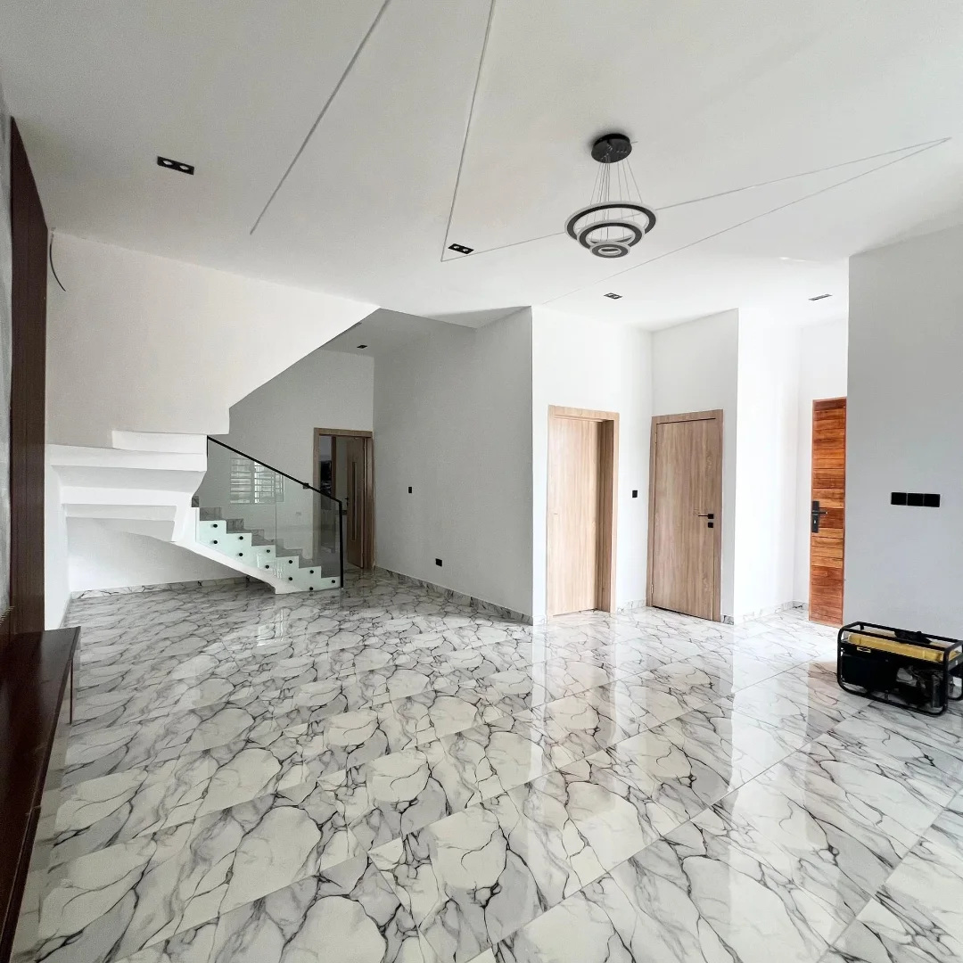 Spacious 4-Bedroom Duplex in Prime Ajah