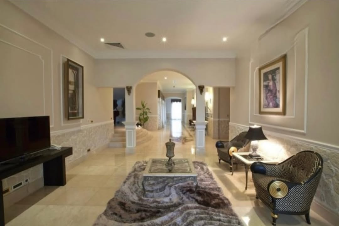 Your Private Waterfront Paradise on Banana Island