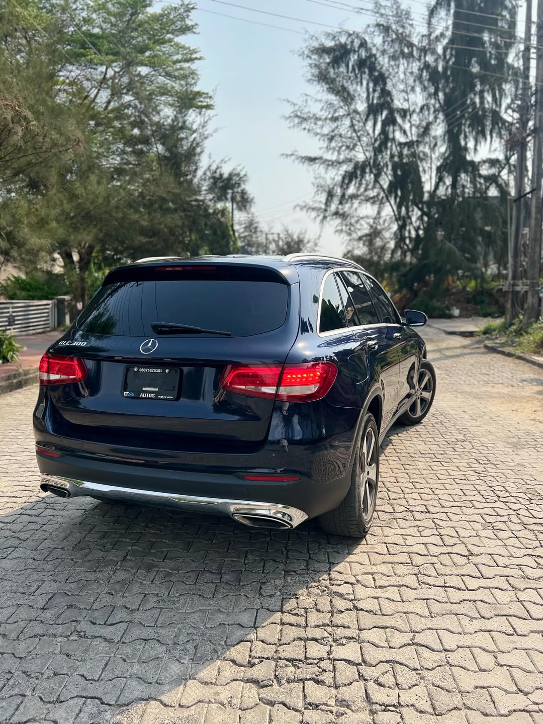 Luxury 2016 GLC300: Panoramic Roof & Driver Assist