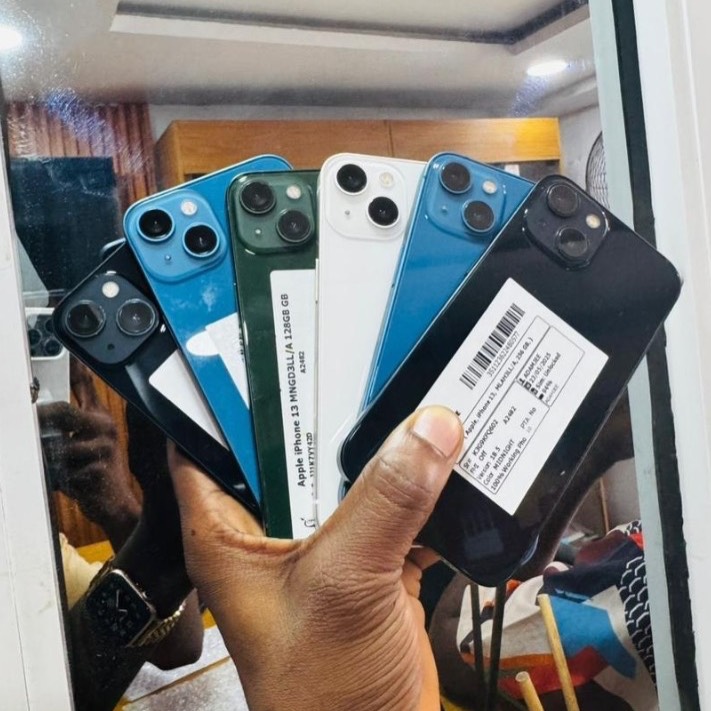 Premium iPhones: Unbeatable Deals & Bulk Discounts