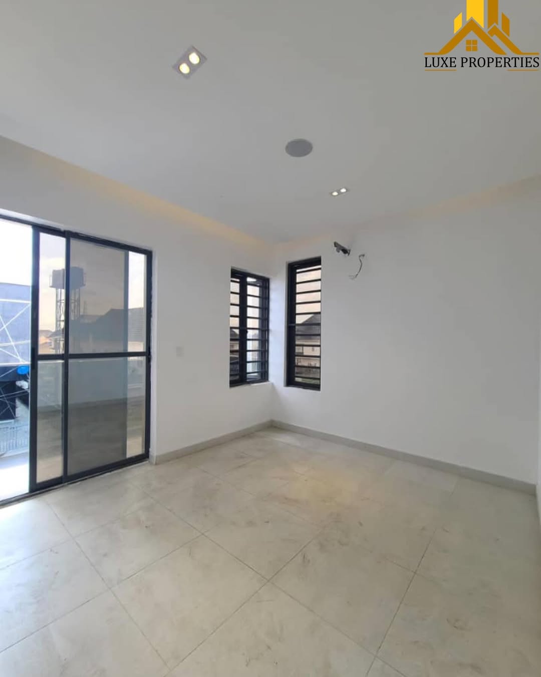 Lekki’s Ultimate Lifestyle: En-Suite Apartments with Pool & Gym