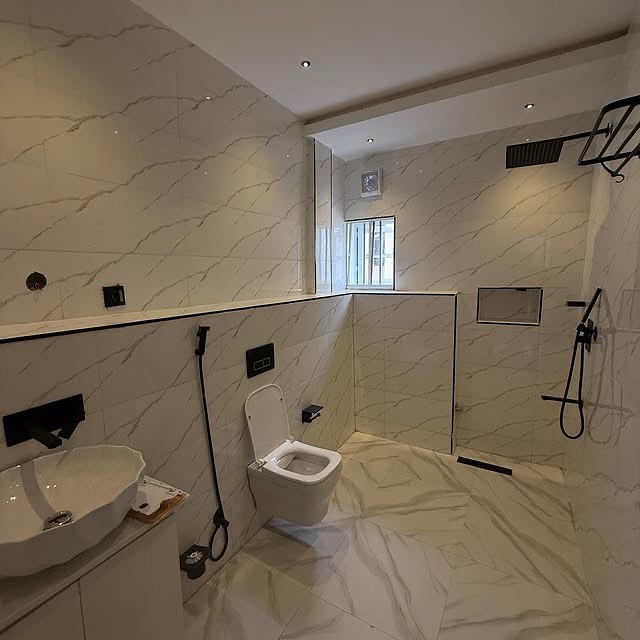 Luxury 4-Bed Terrace Duplex in Kado’s Serene Heart